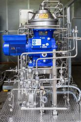 BTPX 305 TGD-74 Alfa Laval Wirówka talerzowa samoczyszcząca